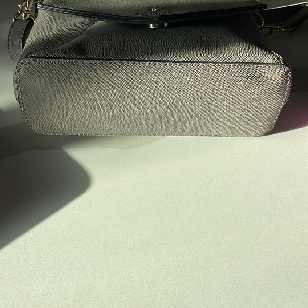 Kate Spade Handbag - Picture 2 of 8